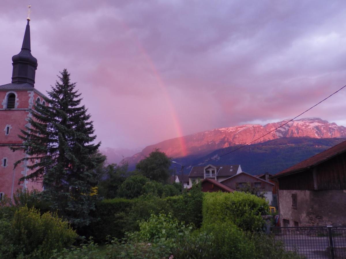 Bed and Breakfast Au Coeur Des Alpes Marignier Exterior foto